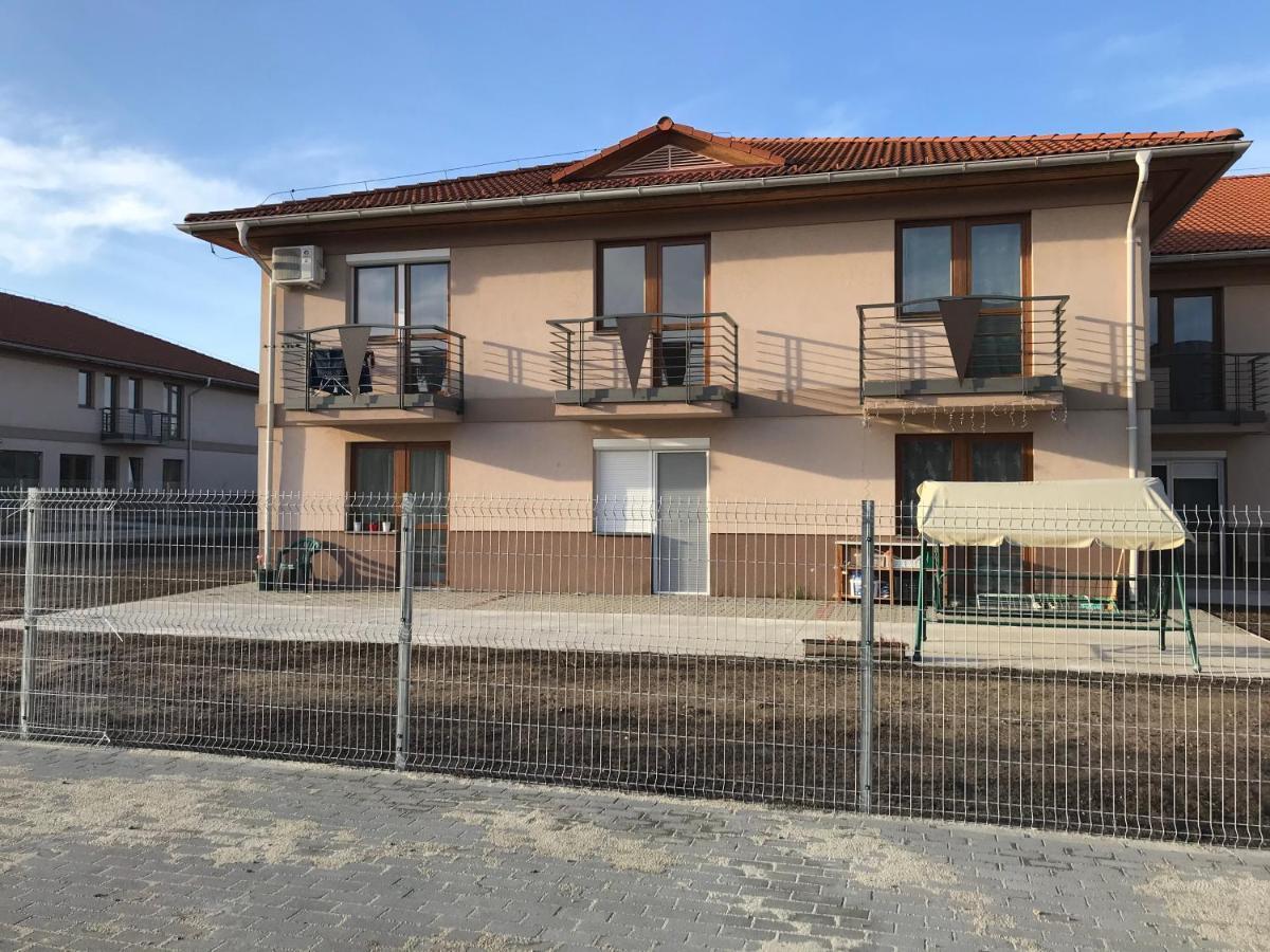 Relax Apartman Veresegyház Exterior photo